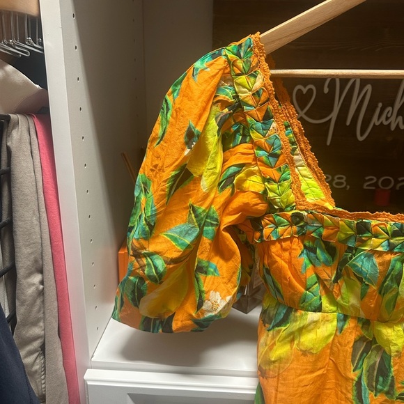 FarmRio Orange Pear Print Puff Sleeve Top NWOT - Picture 5 of 6